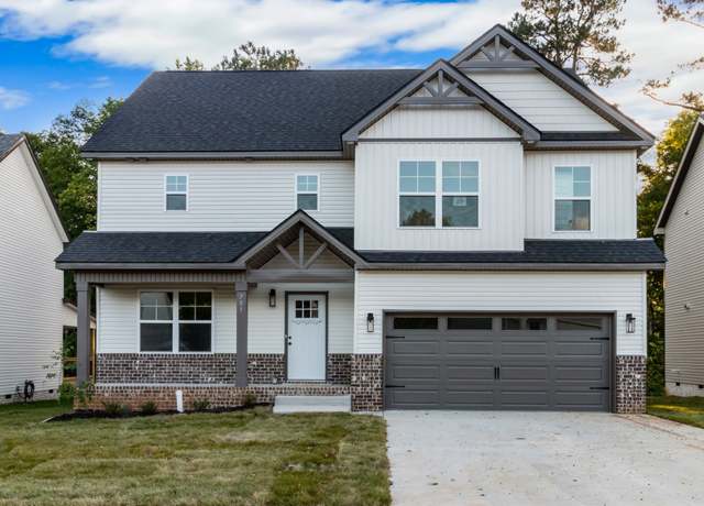 Property at 1729 Heritage Dr, Clarksville, TN 37043, 4 beds, 2.5 baths