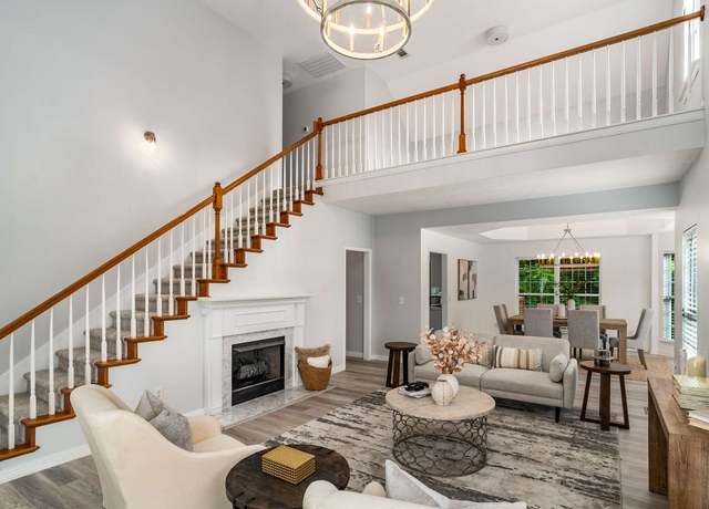 Property at 77 Kendall Park Dr, Nashville, TN 37217, 4 beds, 2.5 baths