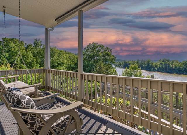 Property at 6668 S Upton Ct, Nashville, TN 37209, 4 beds, 3 baths