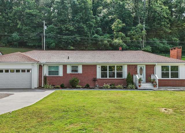 Property at 1301 Dogwood Dr, Kingston, TN 37763, 4 beds, 2.5 baths