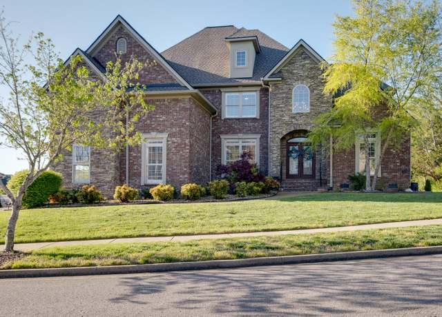Property at 1542 Hunt Club Blvd, Gallatin, TN 37066, 4 beds, 3.5 baths