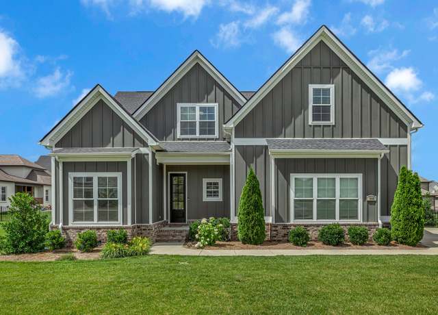 Property at 609 Dallas Ct, Murfreesboro, TN 37130, 5 beds, 3 baths