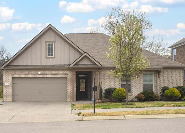 Property at 8023 Forest Hills Dr, Spring Hill, TN 37174, 4 beds, 2.5 baths