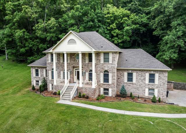 Property at 3871 Stevens Ln, Nashville, TN 37218, 4 beds, 3.5 baths