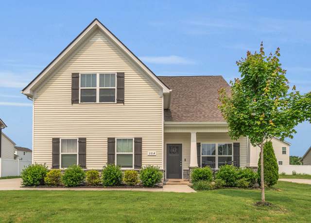 Property at 304 Durum St, Shelbyville, TN 37160, 4 beds, 2.5 baths