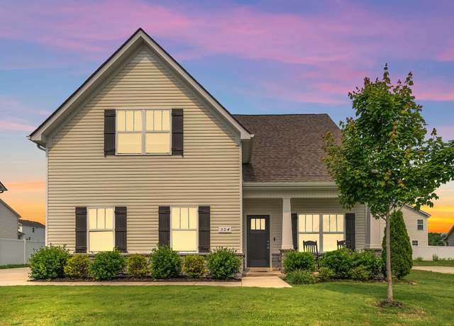 Property at 304 Durum St, Shelbyville, TN 37160, 4 beds, 2.5 baths
