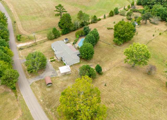 Property at 2270 Fox Hollow Loop, Savannah, TN 38372, 4 beds, 3 baths