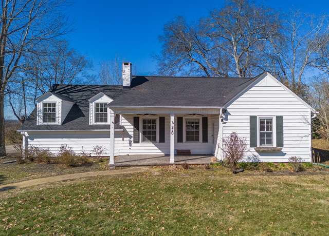 Property at 220 Rose St, Pulaski, TN 38478, 2 beds, 2 baths
