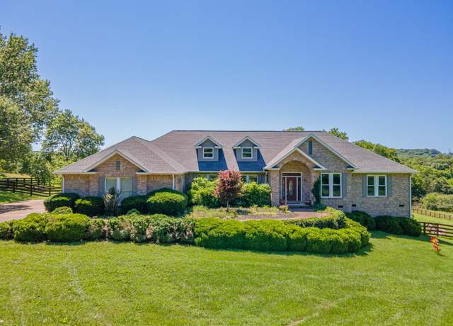 Property at 4095 Indian Hills Rd, Columbia, TN 38401, 4 beds, 3.5 baths