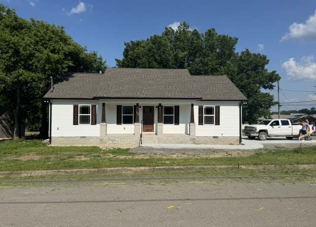 Property at 1000 Woodbury, Shelbyville, TN 37160, 3 beds, 2 baths