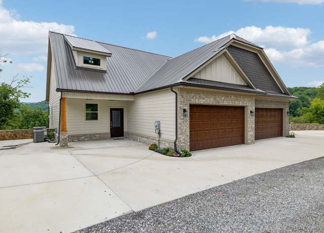 Property at 318 Blue Moon Rdg, Smithville, TN 37166, 4 beds, 2.5 baths