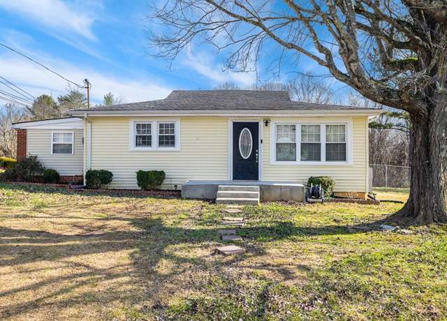 Property at 364 Bratten St, Mcminnville, TN 37110, 3 beds, 1 bath