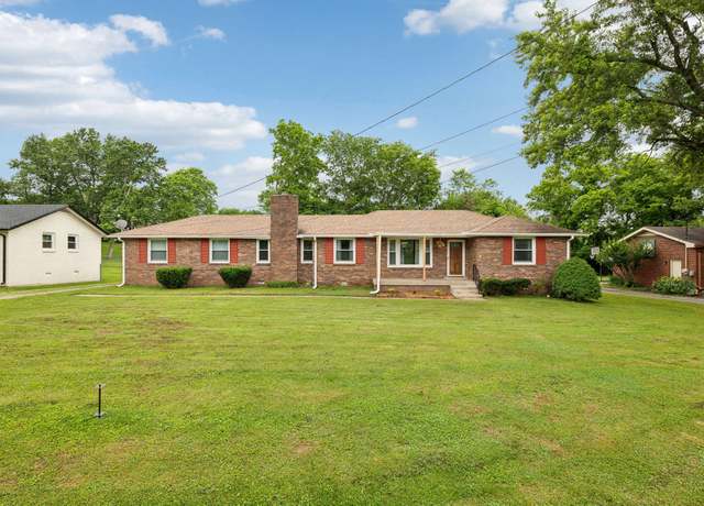 Property at 215 Highland Dr, Old Hickory, TN 37138, 3 beds, 1.5 baths