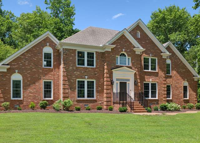 Property at 3208 Thoroughbred Dr, Hermitage, TN 37076, 4 beds, 4.5 baths