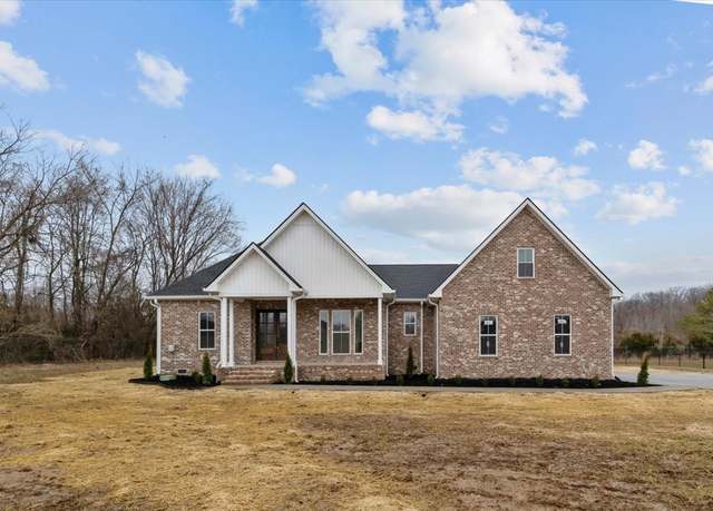 Property at 1107 High Lake Dr, Dickson, TN 37055, 4 beds, 3 baths