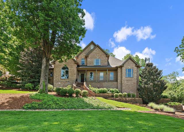 Property at 1112 Radnor Glen Dr, Brentwood, TN 37027, 5 beds, 5 baths
