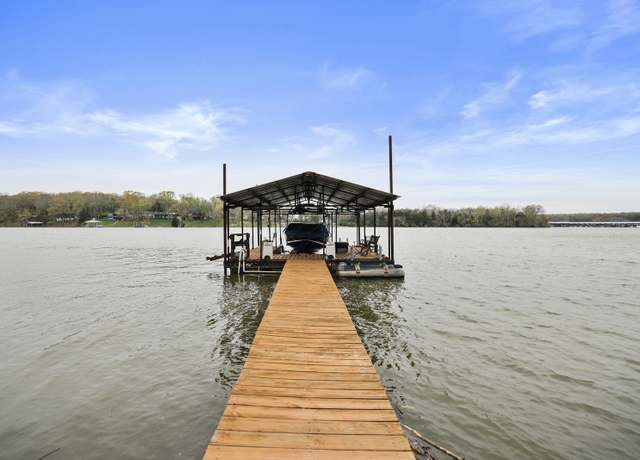 Property at 2041 Sanford Dr, Mount Juliet, TN 37122, 4 beds, 3 baths