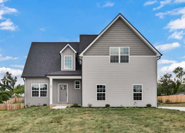Property at 107 Morningside Dr, Clarksville, TN 37042, 3 beds, 2.5 baths