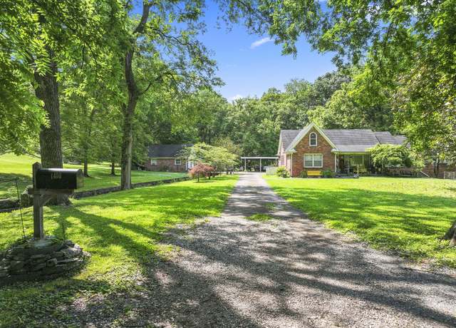 Property at 1400 Sunnymeade Dr, Nashville, TN 37216, 2 beds, 1.5 baths