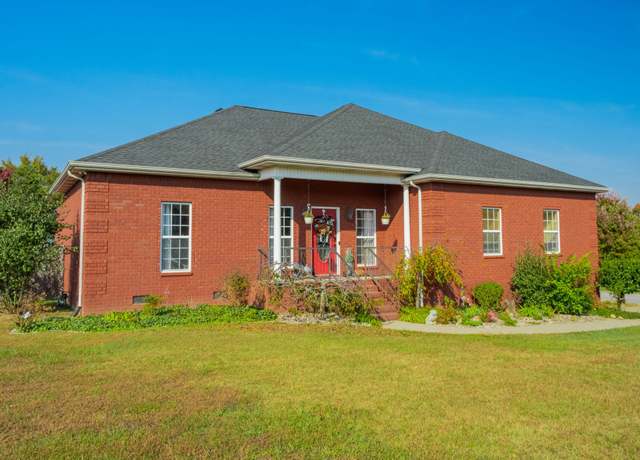Property at 1032 Graceland Way, Greenbrier, TN 37073, 3 beds, 2 baths