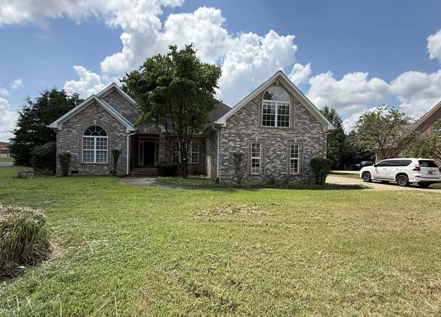 Property at 3429 Deerview Dr, Murfreesboro, TN 37128, 4 beds, 2.5 baths
