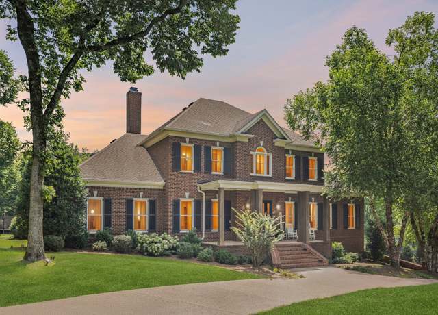 Property at 409 Lake Valley Dr, Franklin, TN 37069, 5 beds, 6 baths