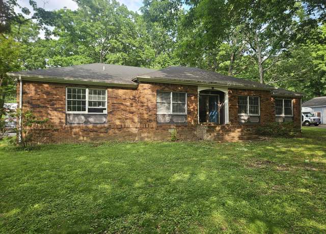 Property at 1414 Hillwood Cir, Lafayette, TN 37083, 3 beds, 3 baths