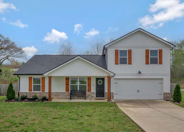 Property at 829 Blakemore Rd, Dickson, TN 37055, 4 beds, 2.5 baths