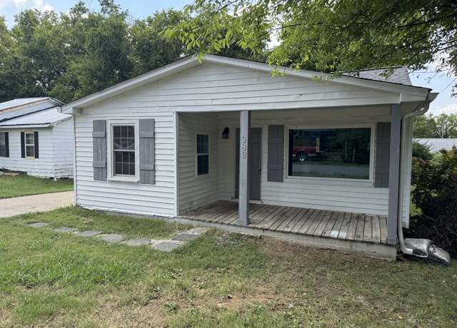 Property at 382 S Magnolia St, Gallatin, TN 37066, 3 beds, 1 bath