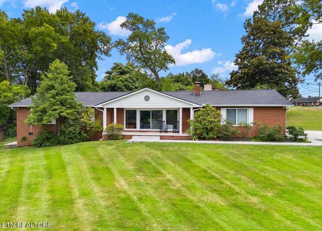 Property at 300 Clearfield Rd, Knoxville, TN 37922, 3 beds, 2 baths