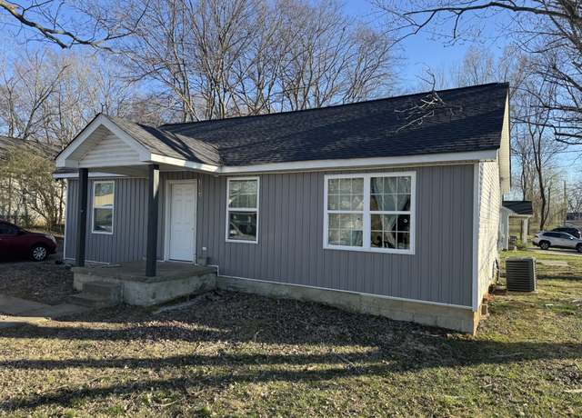 Property at 303 18th Ave E, Springfield, TN 37172, 3 beds, 2 baths