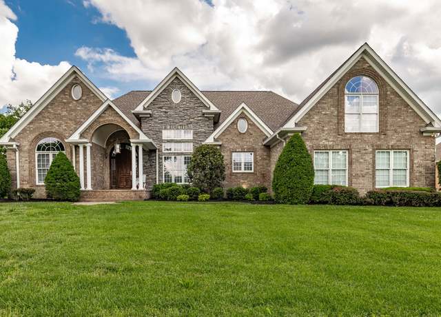 Property at 131 Grandview Cir, Gallatin, TN 37066, 3 beds, 3 baths