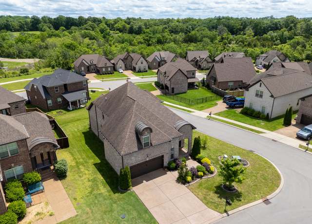 Property at 600 Southshore Pt, Mount Juliet, TN 37122, 4 beds, 3 baths
