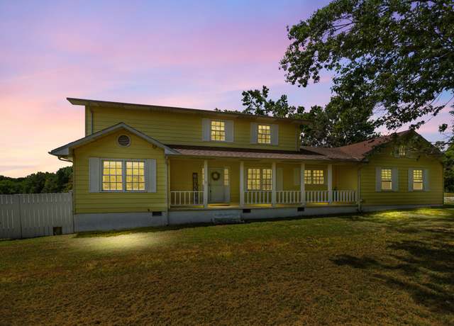 Property at 1840 Lockmiller Rd, Estill Springs, TN 37330, 5 beds, 2.5 baths