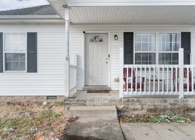 Property at 559 Oakmont Dr, Clarksville, TN 37042, 3 beds, 2 baths
