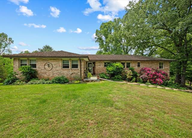 Property at 2059 Bolestown Loop, Alpine, TN 38543, 5 beds, 4 baths