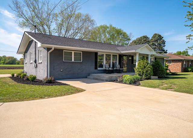 Property at 703 Brenda Ave, Loretto, TN 38469, 3 beds, 1.5 baths