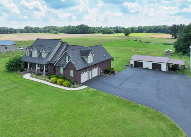 Property at 3326 Highway 52 E, Lafayette, TN 37083, 4 beds, 3 baths