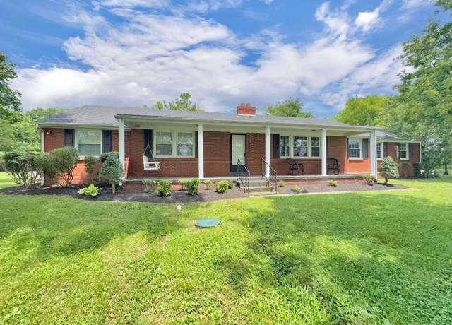 Property at 3945 Highway 25 W, Hartsville, TN 37074, 3 beds, 2 baths
