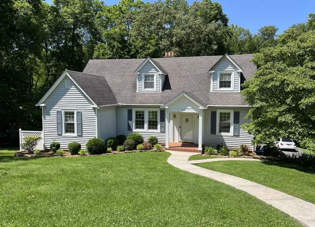 Property at 314 Westwood Dr, Mcminnville, TN 37110, 4 beds, 2 baths