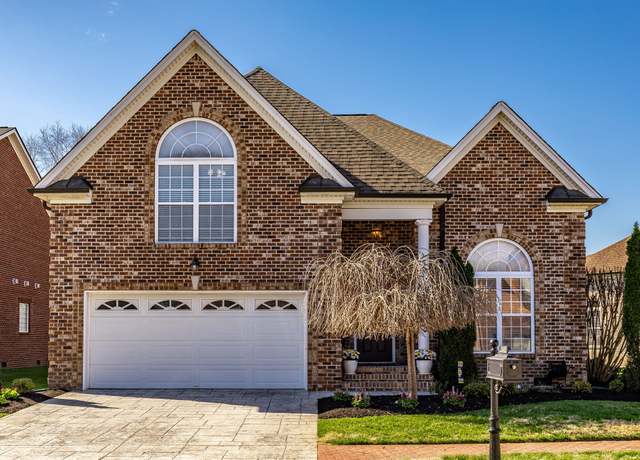 Property at 1145 Isaac Franklin Dr, Gallatin, TN 37066, 3 beds, 3 baths