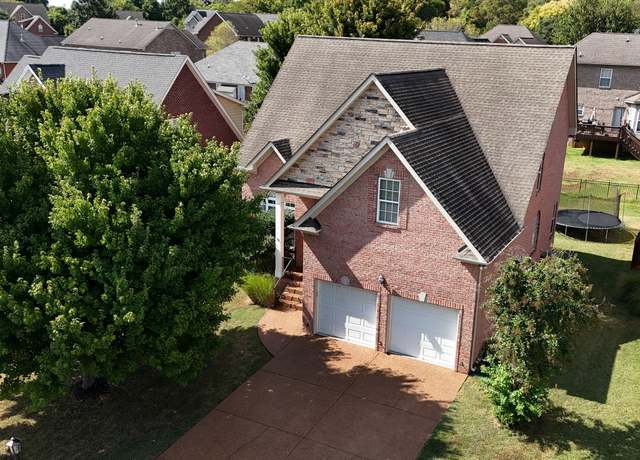 Property at 4015 Sleepyhollow Way, Mount Juliet, TN 37122, 4 beds, 2.5 baths