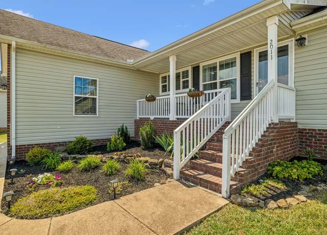 Property at 2011 Vancroft Cir, Spring Hill, TN 37174, 3 beds, 2 baths