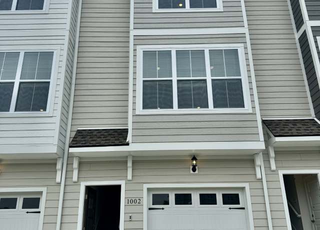 Property at 1102 Harper Lndg, Chapel Hill, TN 37034, 2 beds, 2.5 baths