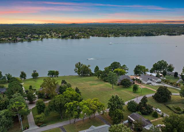 Property at 157 Cumberland Dr, Hendersonville, TN 37075
