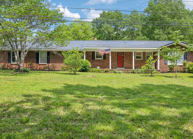 Property at 215 Floraton Rd, Murfreesboro, TN 37127, 3 beds, 2 baths