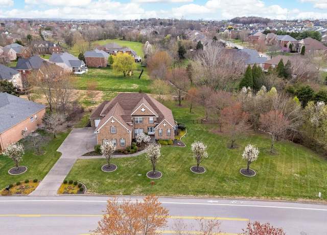 Property at 5000 Campbell Station Pkwy, Spring Hill, TN 37174, 5 beds, 3.5 baths