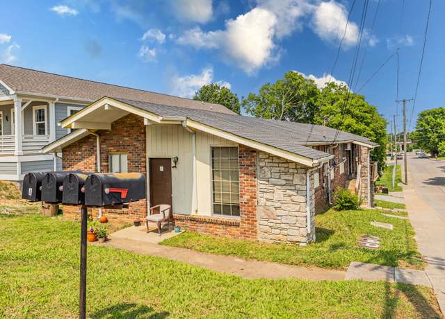 Property at 902 32nd Ave N, Nashville, TN 37209, 9 beds, 4 baths