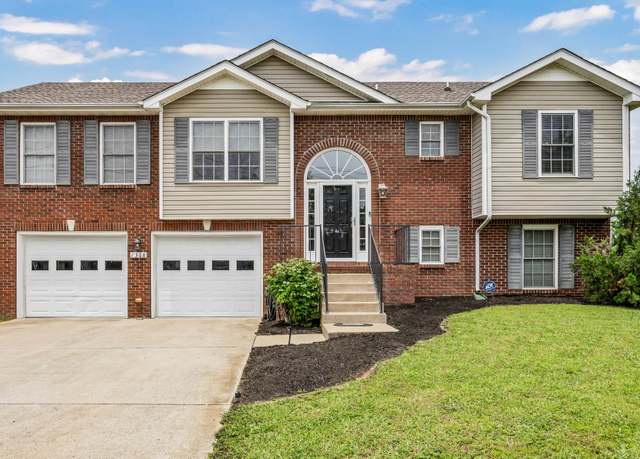 Property at 1368 Bluebonnet Dr, Clarksville, TN 37042, 4 beds, 3 baths