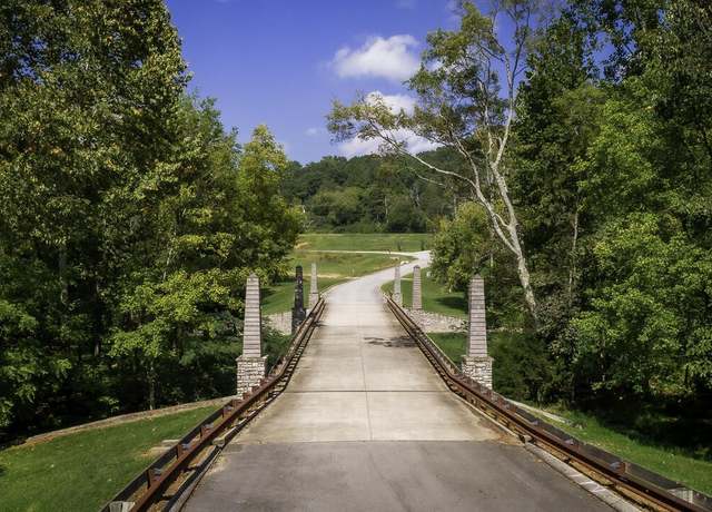 Property at 1754 Oakbrook Trl, Ooltewah, TN 37363